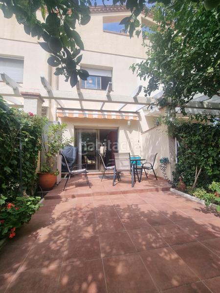 Foto 0148be5b-0dd8-4455-a568-5d8f5ca50c1a. Casa a schiera con parcheggio piscina in Clarà Torredembarra