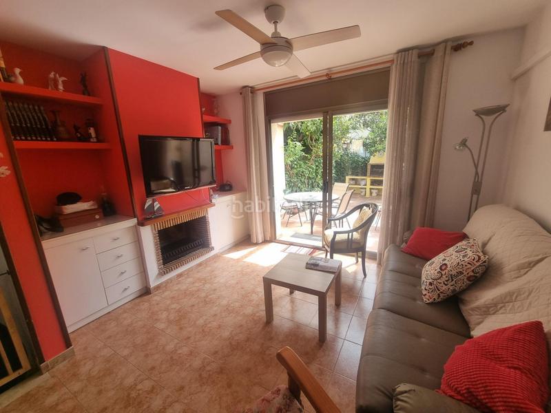 Foto 39db4567-a661-40fe-989d-e0af54445401. Casa a schiera con parcheggio piscina in Clarà Torredembarra