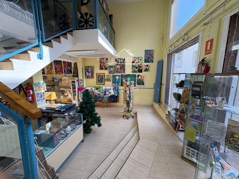Foto 2bae388f-5c1a-4627-a409-3af3315b6a70. Local comercial oportunidad en el corazón de la playa calle mallorca, 26 en Calafell