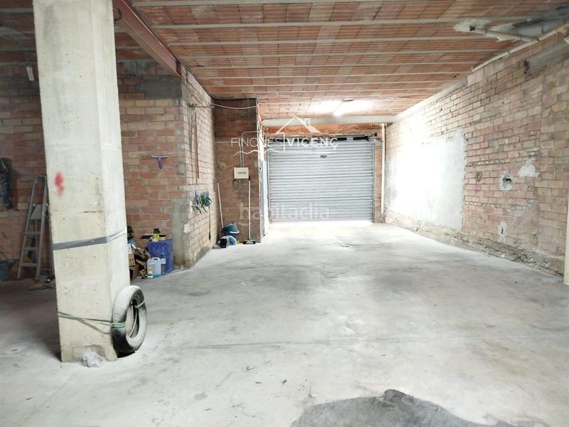 Foto 3cd1cb56-3e65-4e76-bada-ed9d59e8184a. Local comercial a Calafell poble Calafell