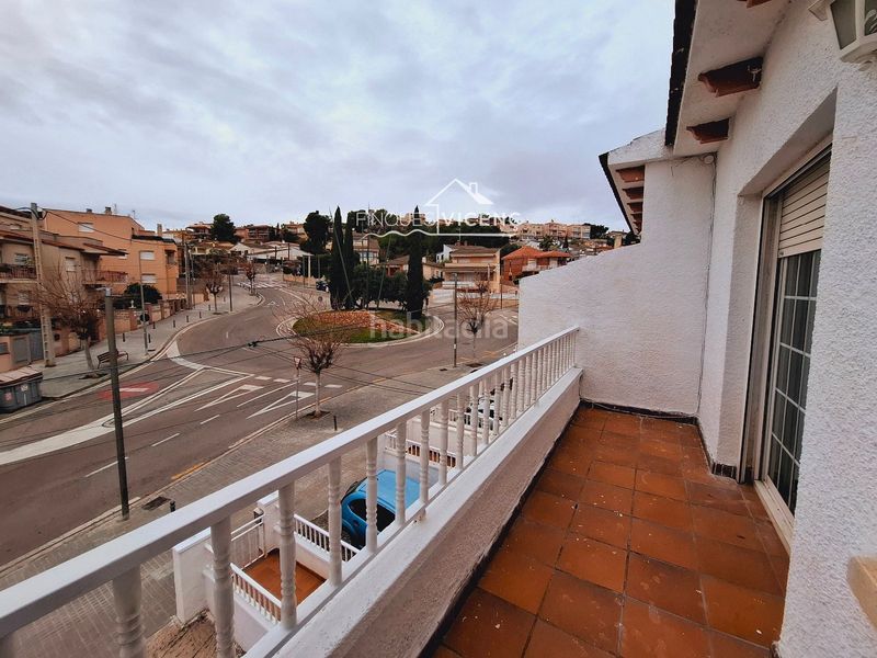 Foto 3d2df625-cb6e-4aee-89e2-cf06209662bd. Casa adossada amb calefacció aparcament piscina a Segur de Calafell
