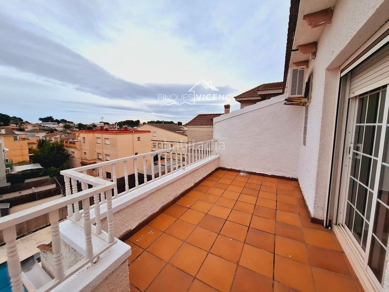 Foto 9882fba2-eee2-4775-9e73-d9d6d37f518d. Casa adossada amb calefacció aparcament piscina a Segur de Calafell