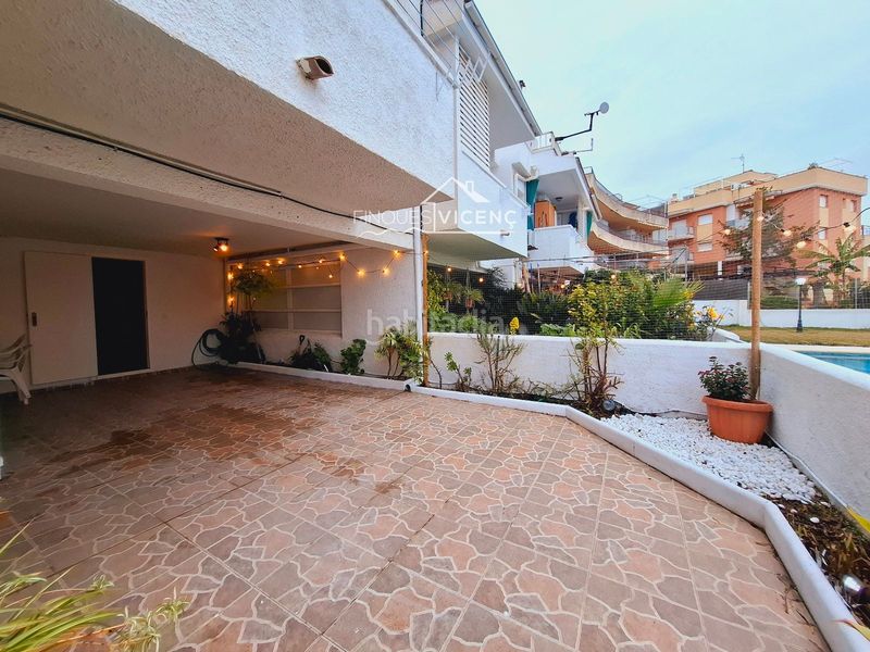 Foto 9d70c2d0-305b-44dd-9904-2af492b0d5d7. Casa adossada amb calefacció aparcament piscina a Segur de Calafell