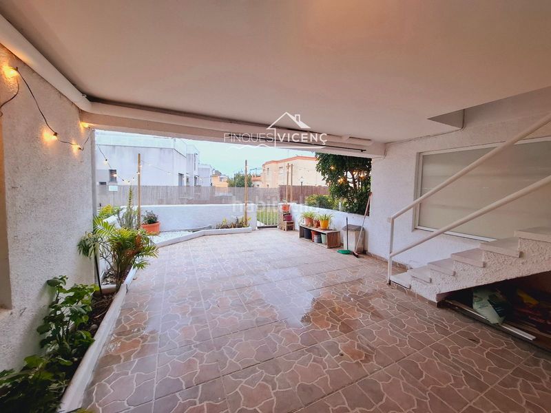 Foto b0a51117-a917-45d4-a0f6-85c8d31d94fd. Casa adossada amb calefacció aparcament piscina a Segur de Calafell