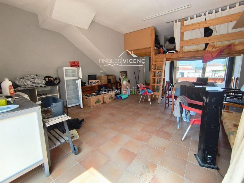 Foto beb9c393-4dd9-4e56-89f5-f09884158f94. Casa adossada amb calefacció a Montferri