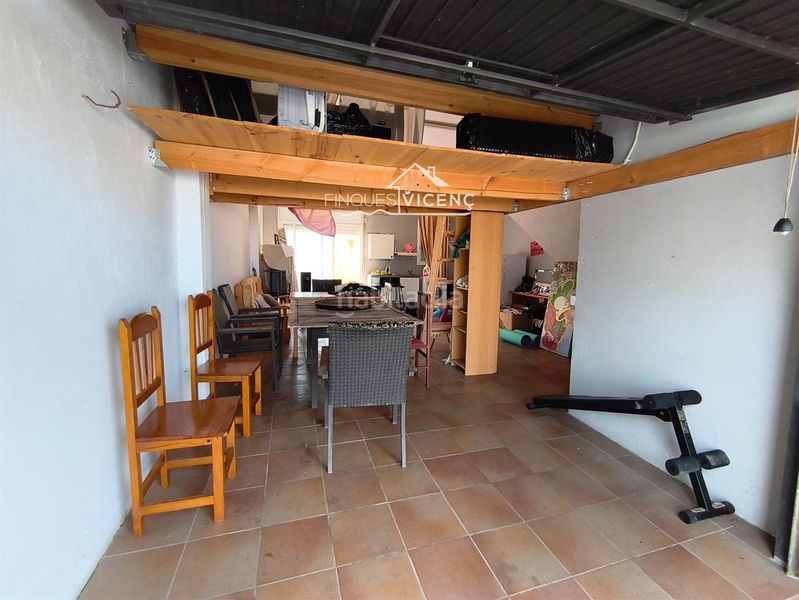 Foto d98319fc-0115-4eaa-a511-cd777df4cd21. Casa adossada amb calefacció a Montferri