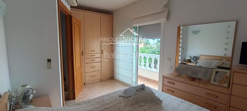 Foto 2f104729-41d8-438f-bcfb-42a7d8a0d4f4. Casa adossada amb calefacció aparcament a Segur de Calafell nucli urbà Segur de Calafell