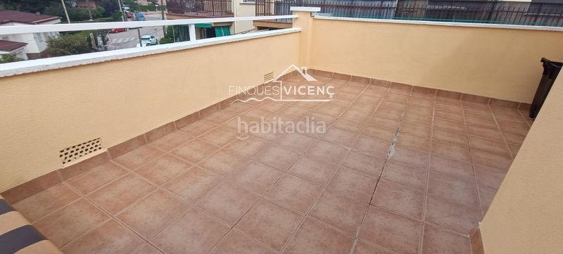 Foto 6c799a8d-3bb5-495e-9b4a-75e64a1a5a32. Casa adossada amb calefacció aparcament a Segur de Calafell nucli urbà Segur de Calafell