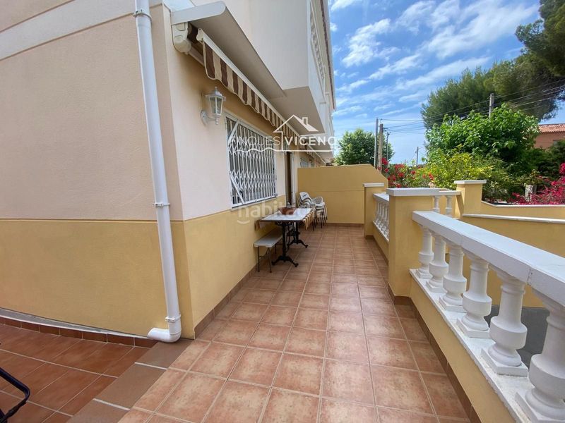 Foto de6442df-2d73-4400-9e5a-c3318f0040be. Casa adossada amb calefacció aparcament a Segur de Calafell nucli urbà Segur de Calafell