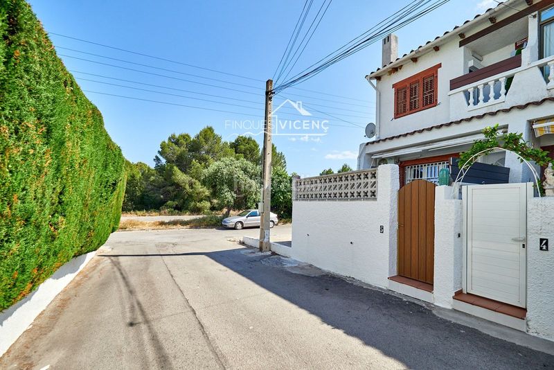 Foto 6f6f2c7b-81ab-4399-b226-12a47697c672. Casa con riscaldamento parcheggio piscina in Els Masos - Els Garrofers Coma-ruga