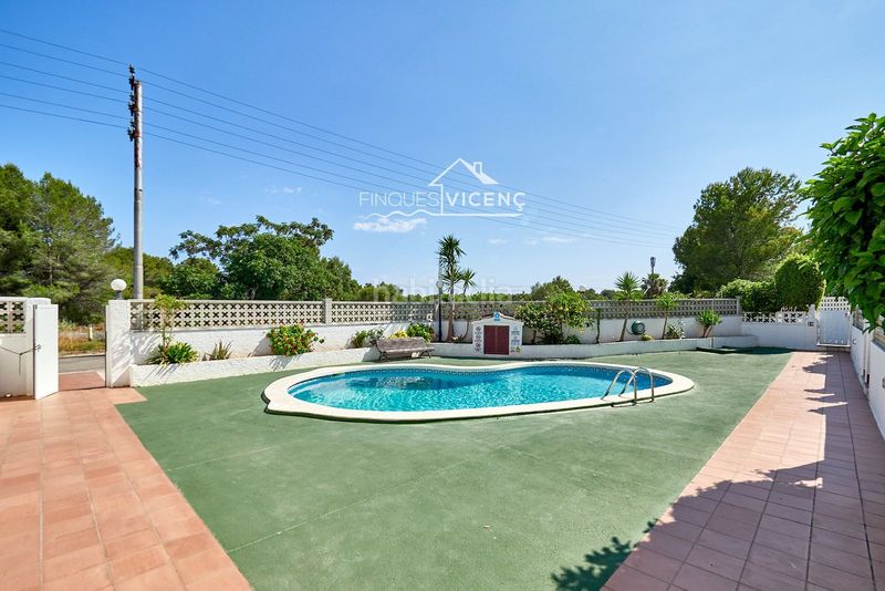 Foto b658ff53-b1b0-46f6-a56c-4adf2b59af4f. Casa con riscaldamento parcheggio piscina in Els Masos - Els Garrofers Coma-ruga