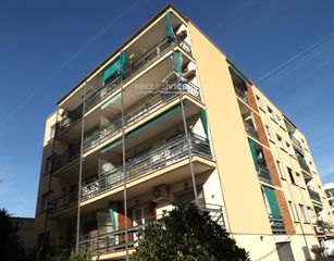 Pis  Pisuerga. Tu refugio junto al mar comodidad y sol en segur de calafell