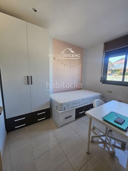 Foto 5f8d762d-89dd-42c6-bdf1-e73b77e94481. Pis amb calefacció aparcament piscina a Segur de Calafell nucli urbà Segur de Calafell