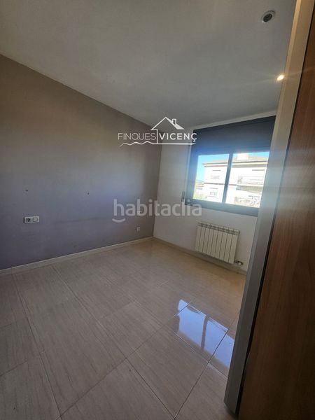 Foto b8ef8529-5e2d-4c70-b0ce-ff91e1823425. Pis amb calefacció aparcament piscina a Segur de Calafell nucli urbà Segur de Calafell