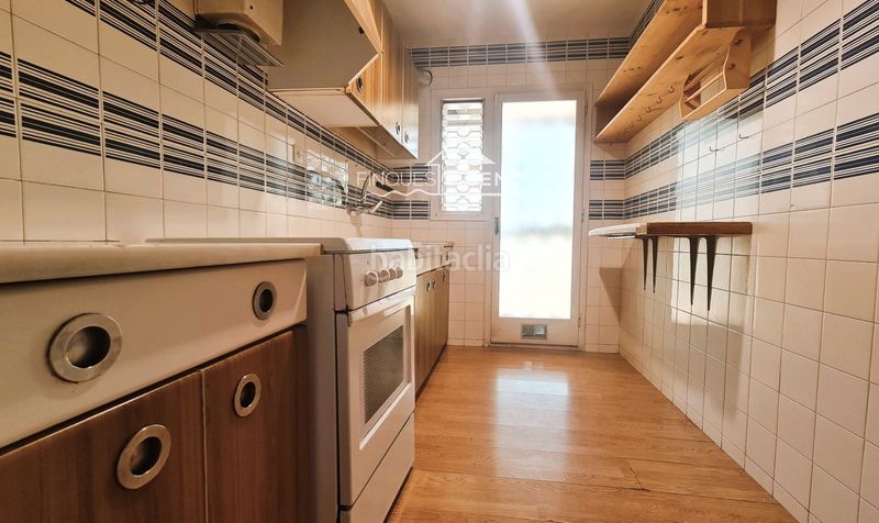 Foto f1264304-f756-4fdd-b7e5-b11a372c5151. Pis amb aparcament a Segur de Calafell nucli urbà Segur de Calafell