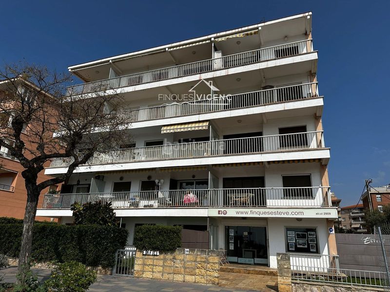 Foto c27e653e-4c35-49bd-b3d2-06194a5b021c. Pis a Segur Platja Segur de Calafell