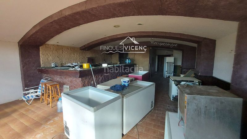 Foto ba2f99e6-eb27-48ec-90c9-048861dd0629. Local comercial a L´Estany Calafell