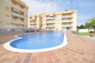 Appartement  Ancora. Vive junto al mar piso exterior con terraza, piscina comunitaria