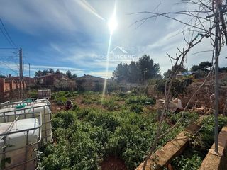 Casa  Espanya. Vivienda con amplia parcela de 755 m rodeada de naturaleza