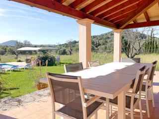 Masia a 17 127. Finca con licencia vacacional  vistas mar cerca del golf de pula