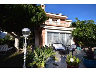 Chalet in Calle romani 14. Chalet en venta en son baulo