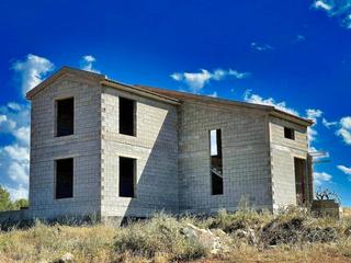 House in 14 148. Finca a terminar  en    can picafort