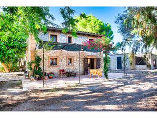 Maison à 4 316. Casa de campo en manacor