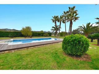 Mas à 12 53. Finca rustica con licencia vacacional y casa de invitados en art