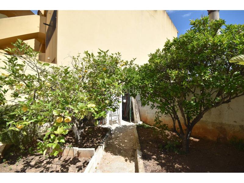 Foto bda3bc3b-097f-4e0e-a32a-8de029dec7ab. Casa adossada a alba 17 a Capdepera poble Capdepera