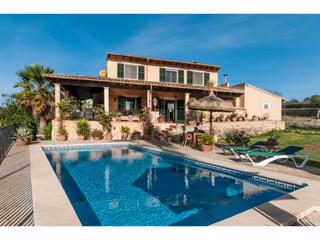 Country house in Santa Margalida Poble. Finca con piscina  en santa margalida