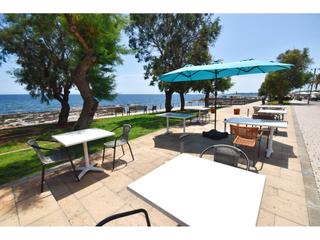 Local Comercial a Magdalena rigo lliteras 28. En exclusiva local restaurante en primera linea cala bona