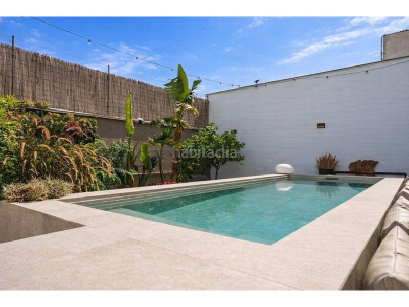 Foto b24b444f-13f7-4b55-a30d-24a89c4eefb7. Casa amb piscina a Muro