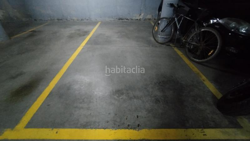 Foto f73aa628-91a1-488a-b2a9-352bf9422f4e. Aparcament cotxe a eix onze de setembre 25 a El Sucre-El Nadal Vic
