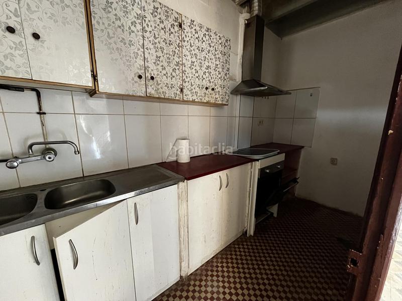 Foto 10c45f5c-c078-4ed4-bb27-fa174675e1f0. Édifice dans Torelló