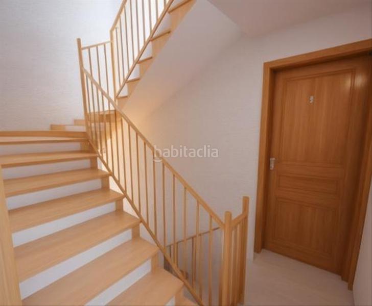 Foto 402f0cbc-e6b6-4b96-a60a-a22bac8cb99f. Édifice dans Torelló