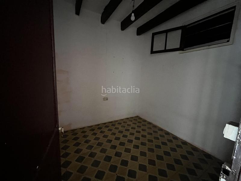 Foto 8e9fe178-e64f-4944-9012-41e246edc733. Édifice dans Torelló