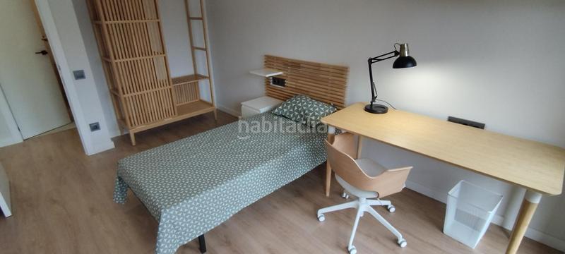 Foto 4e0c076b-51b4-4fed-ab0d-554d71e7af97. Rent flat with heating in Centre Vic