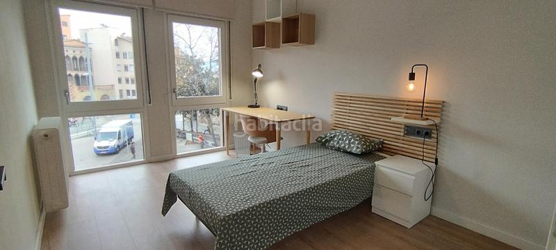 Foto 8ae8b038-b33f-499f-a4d2-1a5523531a43. Rent flat with heating in Centre Vic