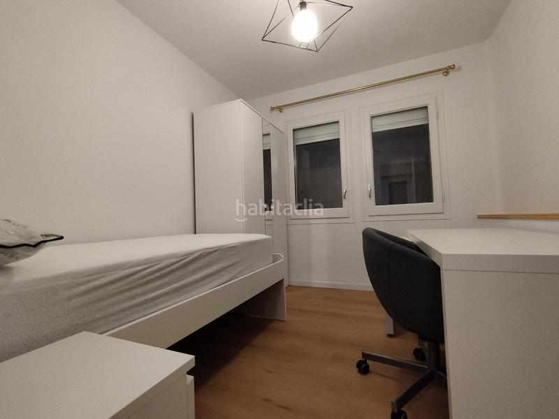 Foto 92c96ce4-c212-4a7c-881c-77cd61666bf8. Rent flat with heating in Centre Vic