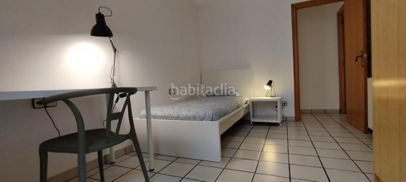 Foto c5424a6a-806a-4062-9083-78d7867d56ad. Rent flat with heating in Centre Vic