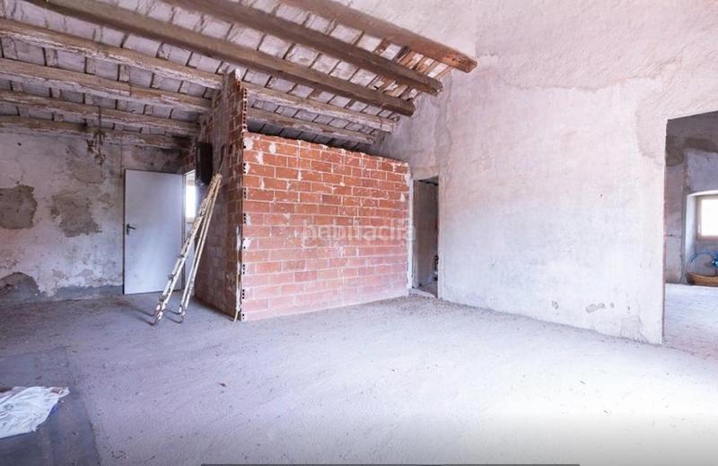 Foto 3260a918-d576-4560-8c6d-78f3d79f79f5. Masia amb calefacció aparcament a Garrigàs