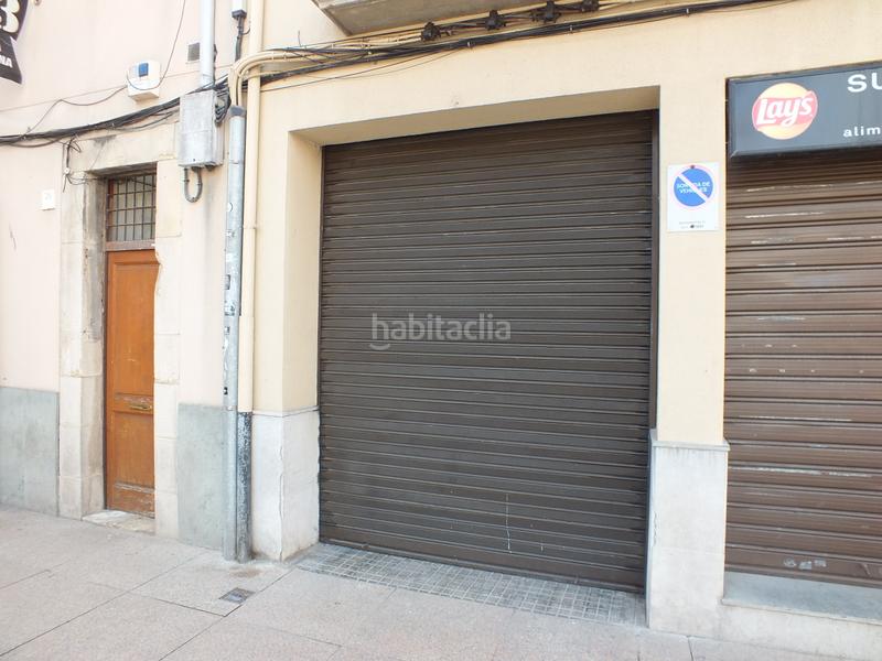 Foto a4a03a74-43d9-4ceb-ac54-0bd49a69f332. Parking voiture dans Centre Vic