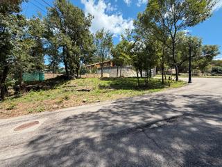 Terreny residencial a De baix 1. Terreno urbano único en tavèrnoles  1.110 m en plena zona idílic