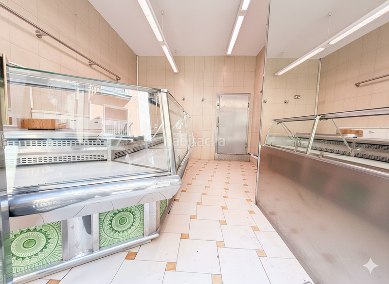 Foto e1646f2b-2c77-4127-9568-cea0701ee4f4. Rent business premise in de gurb 26 in Centre Vic