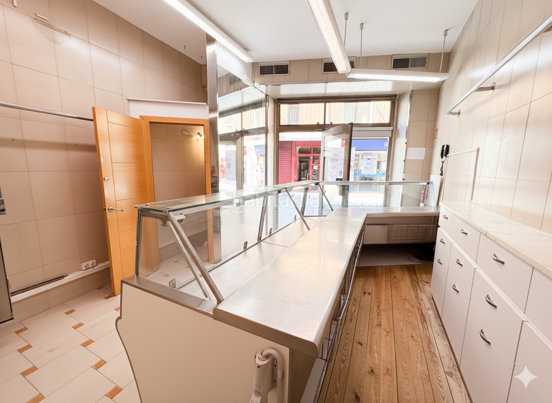 Foto 37fea27d-6c3a-4188-aeff-c6a9c3e9c678. Miete geschäftsraum in de gurb 26 in Centre Vic