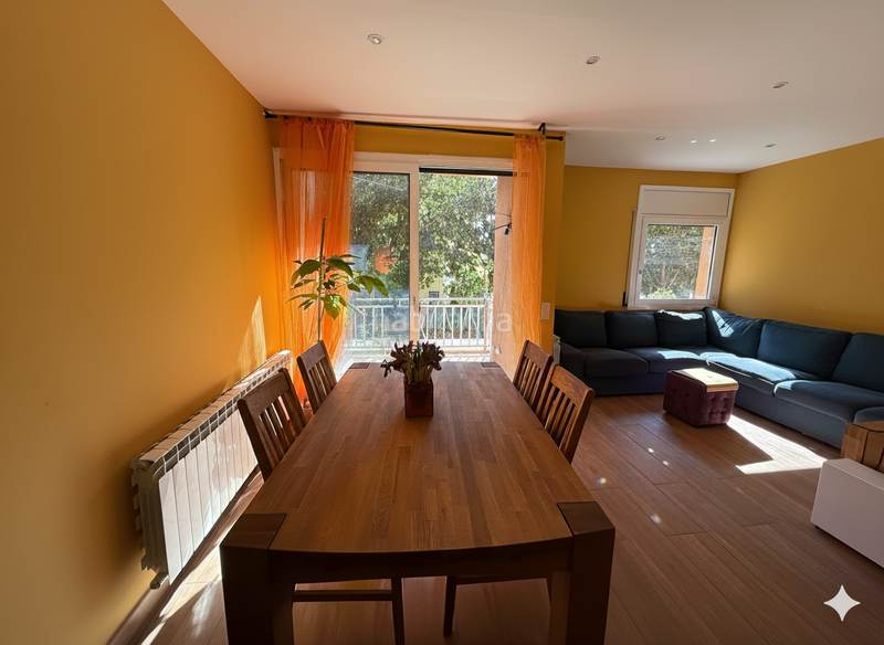 Foto 50cae42d-569e-47f8-9e94-70281538d52c. Duplex avec chauffage dans Nord Vic