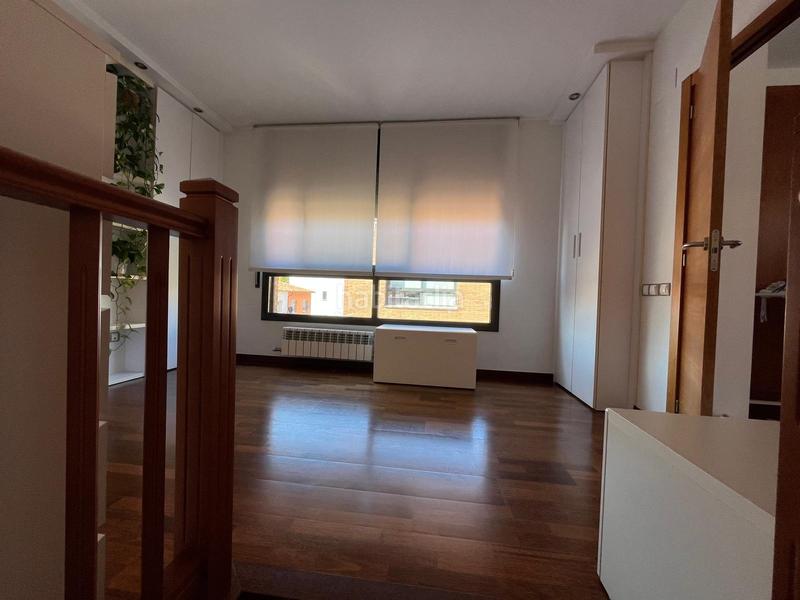 Foto bc899123-8b40-40a8-80ea-2b2c784ab319. Casa a schiera con riscaldamento parcheggio in Estadi-Santa Anna Vic