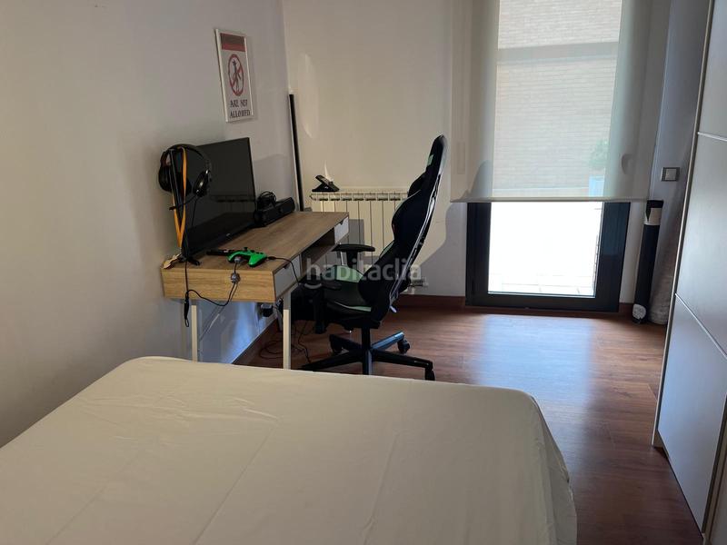 Foto e3a0e78d-a0db-4bf2-b9ca-a9bd7ace0ffc. Semi detached house with heating parking in Estadi-Santa Anna Vic