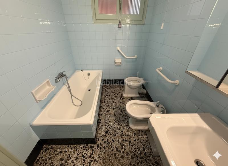 Foto 26680706-944e-492e-95b3-bbf6c9b67984. Piso  único muy céntrico con ascensor privado, balcón grande y 2 plazas de aparcamiento en Torelló