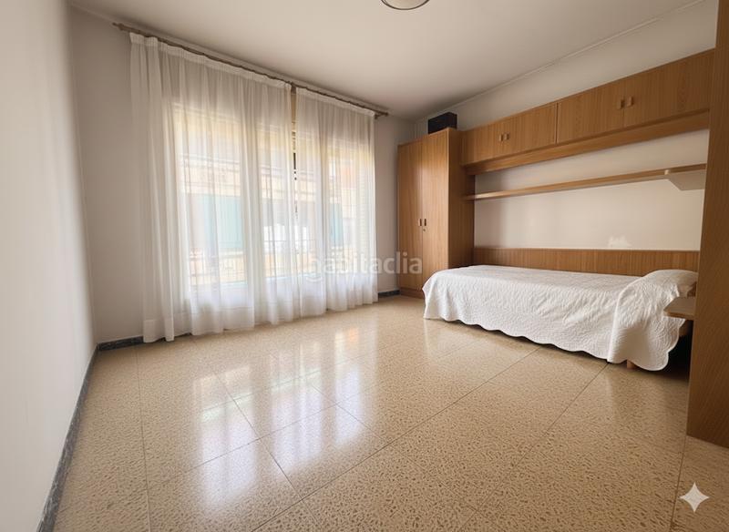 Foto dd825bd7-237b-4016-8417-c30d4a1dea8c. Piso  único muy céntrico con ascensor privado, balcón grande y 2 plazas de aparcamiento en Torelló